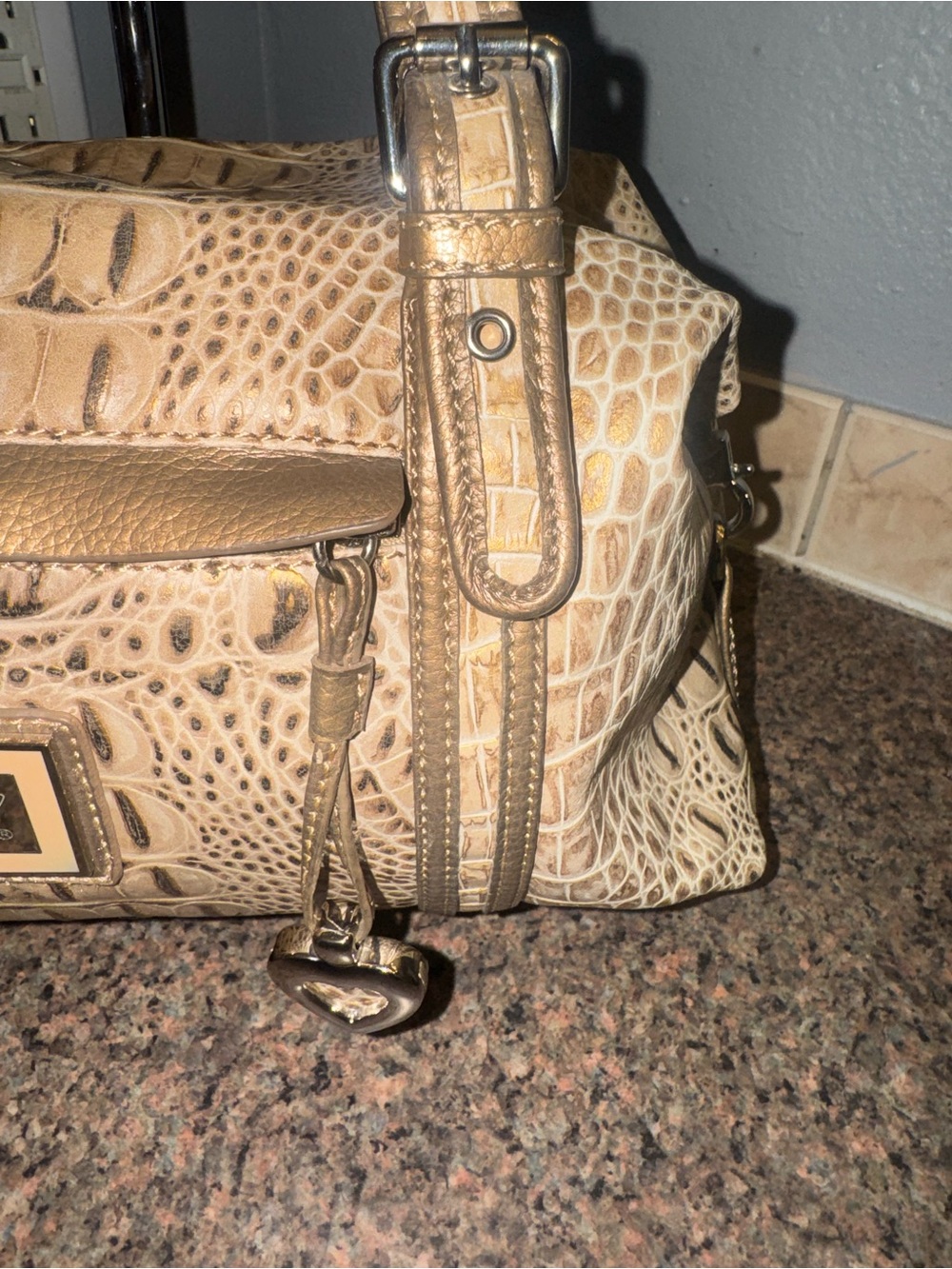 Sharif Croc-Embossed Shoulder Bag with pouch EUC - Picture 8 of 10
